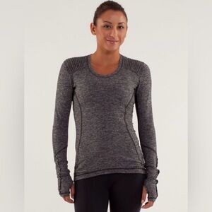 Lululemon Athletica Star Runner Long Sleeve Pull-Over Size: 12